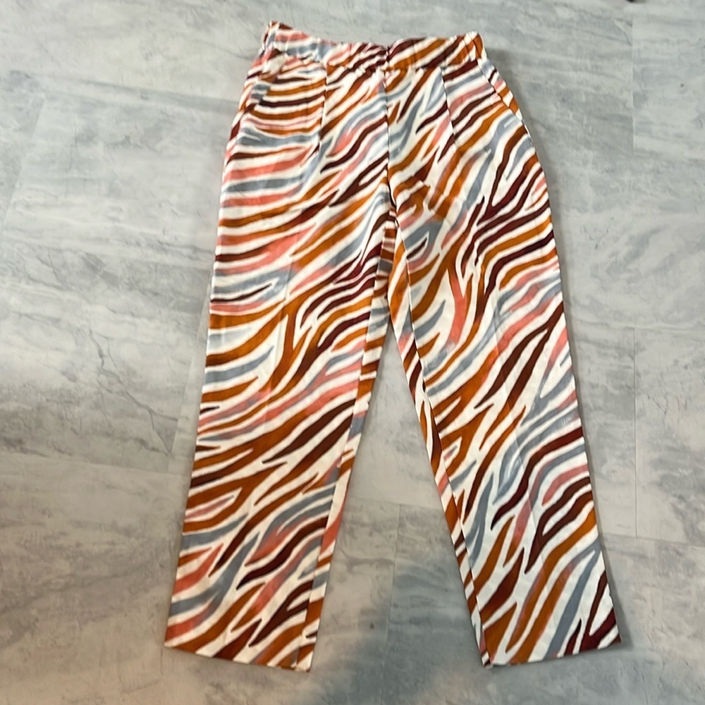 Ann Taylor  Pants slacks Wide leg  high waisted Linen/Rayon  abstract
NWT Size S